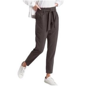 Athleta Skyline Paperbag Pants Womens Size 6 Green Tie Waist
